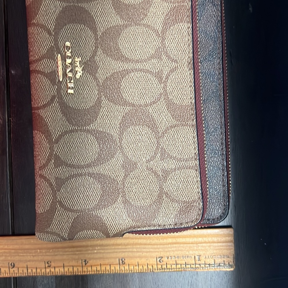 Coach wristlet - Picture 6 of 6